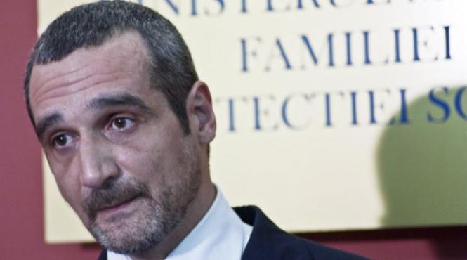 lazaroiu nu a fost inca demis de la cotroceni