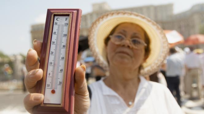 in caz de cod rosu de canicula vom fi in alerta totala mesajul transmis de eugen nicolaescu ministrul sanatatii