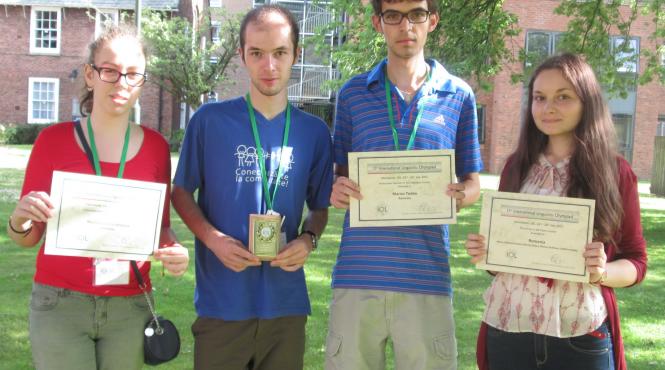 elevii romani medaliati la olimpiada internationala de lingvistica