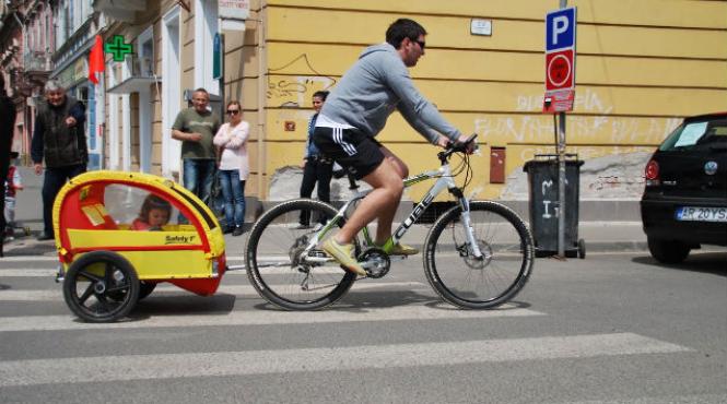 modificarile codului rutier intra joi in vigoare vezi ce prevad acestea