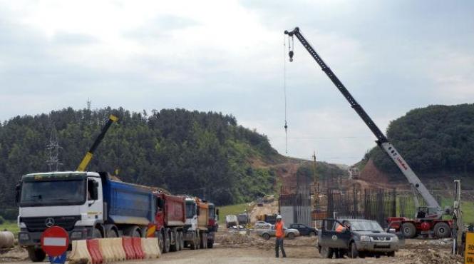 guvernul a suplimentat bugetul privind acordarea de despagubiri pentru imobilele aflate pe anumite tronsoane de drum