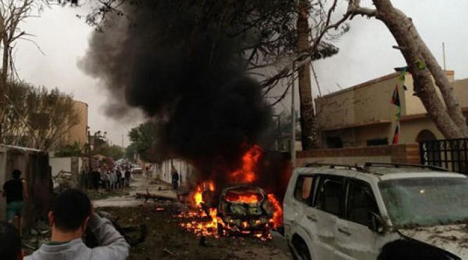 27 de morti si peste 300 de raniti in urma unui dublu atentat cu masina capcana
