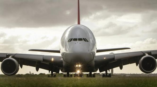 avion cu 12 locuri pentru presedinte premier si demnitari