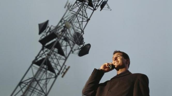 bucuria romanului reduce drastica a tarifelor telecom impusa de ancom