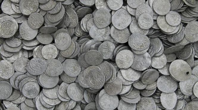 a fost descoperit cel mai mare tezaur monetar de pe teritoriul romaniei monedele gasite intamplator