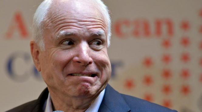 john mccain in centrul unui scandal ce facea senatorul american in timpul audierilor privind siria