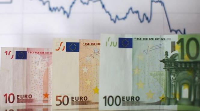 veste buna deficitul comercial a scazut in primele sapte luni cu 2 23 miliarde euro exporturile au atins in iulie o valoare record