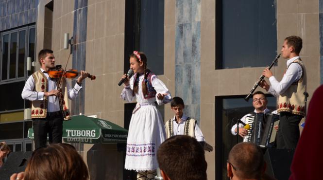 spirit ardelenesc pe valuri de muzica si dans