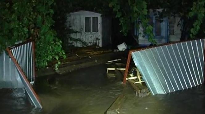 dezastru la galati in urma ploilor torentiale patru morti sute de case inundate 17 localitati fara curent electric