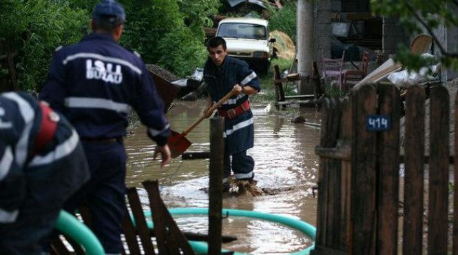 presedintele cj galati exista riscul izbucnirii unor epidemii sursele de apa au fost distruse la inundatii
