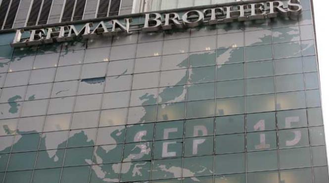 un faliment care a bagat planeta in criza lehman brothers prabusirea financiara declansata in 2008 un tsunami cum se intalneste doar la 100 de ani