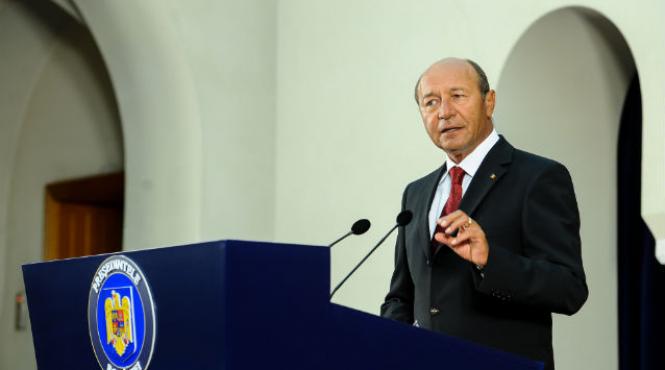 basescu promulgare lege maidanezi