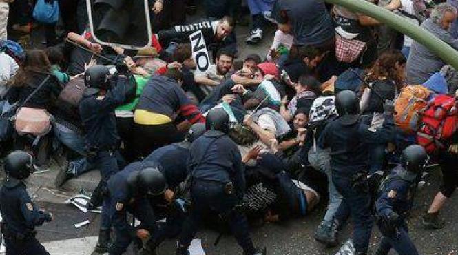 confruntari intre politie si protestatari in mai multe orase din grecia