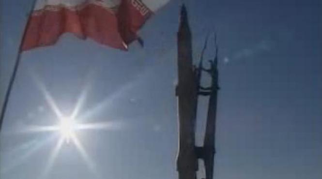 parada militara in iran vedete rachetele balistice tip sejil si ghadr cu actiune la peste 2 000 de kilometri video