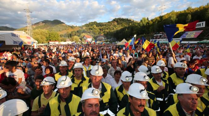 presedintele camerei deputatilor a ajuns la rosia montana zgonea a recomandat autoritatilor locale o atitudine independenta