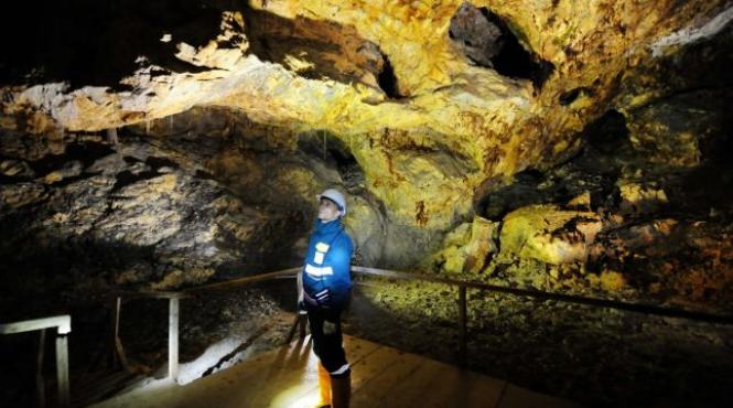 comisia speciala in vizita la rosia montana 12 parlamentari coboara astazi in mina catalina