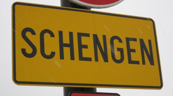 un deputat francez cere reformarea schengen inainte de aderarea romaniei si bulgariei