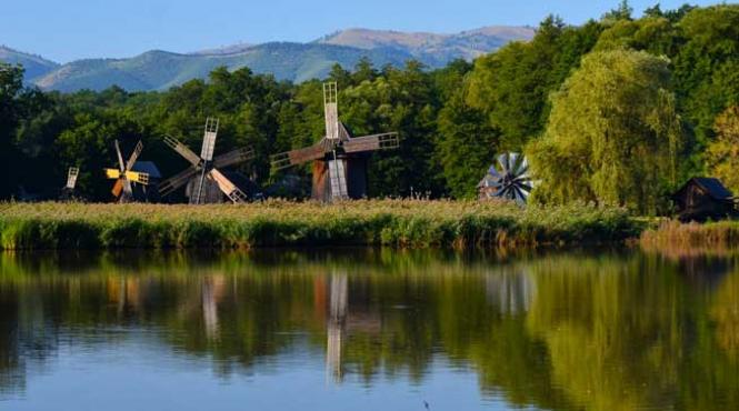 muzeul in aer liber din dumbrava sibiului la ceas aniversar