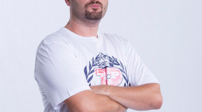 cheloo a recurs la gestul suprem nu o sa iti vina sa crezi cui i a cerut scuze