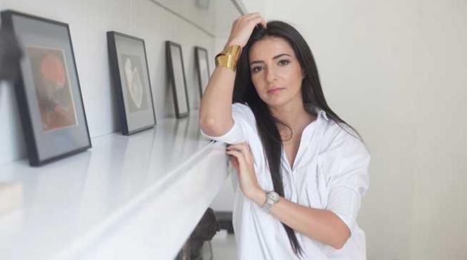 pictura pe ipad expusa de alina teodorescu blind eyed choice la galateca 3 6 octombrie