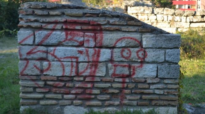 ruinele cetatii callatis din mangalia facute praf de teribilism si ignoranta