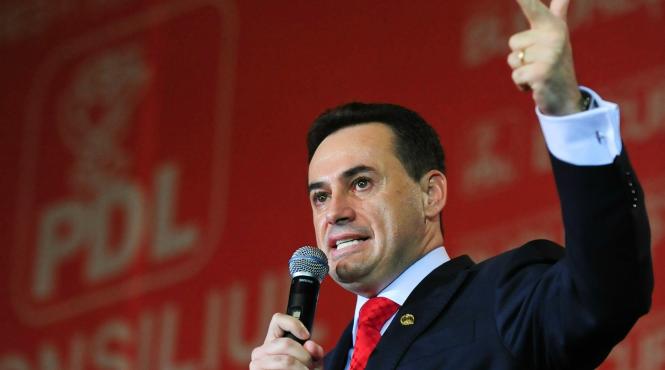 gheorghe falca vrea la cotroceni primarul aradului intra in competitia interna a pdl pentru desemnarea candidatului la prezidentiale