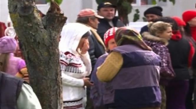 satenii din izvoarele ar putea fi stramutati primar consultarea oamenilor trebuie facuta cu maxima precautie