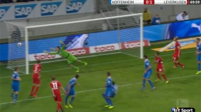 gol fantoma validat la un meci din bundesliga video