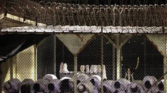 detinutii britanici obligati sa se converteasca la islam de catre colegii musulmani