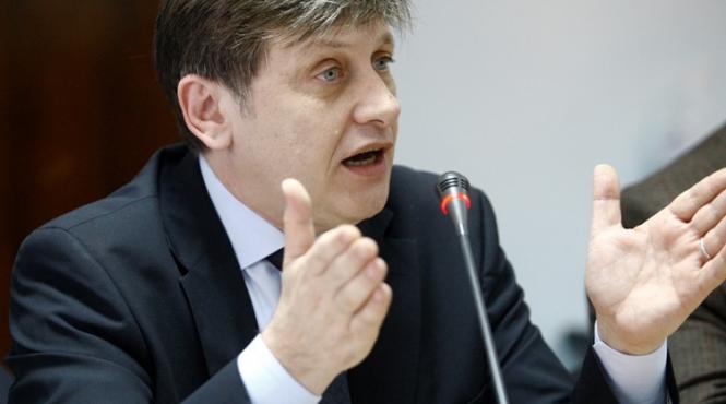 antonescu proiectul rosia montana inaintat de guvern nu poate fi sustinut si nu va fi sustinut