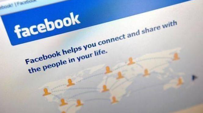 cand facebook este folosit ca unealta de spionare a fostului fostei