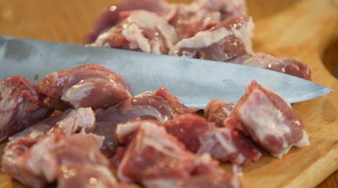 reducerea tva la carne ar fi o gura de oxigen pentru producatori