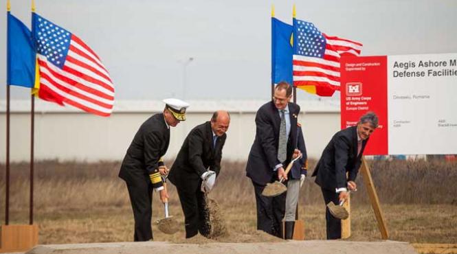 a inceput constructia scutului antiracheta de la deveselu baza militara se intinde pe 175 de hectare si va gazdui 200 de tehnicieni si militari americani