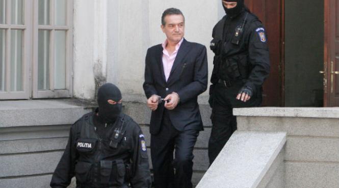 gigi becali a obtinut o mica victorie a fost transferat de la jilava la poarta alba