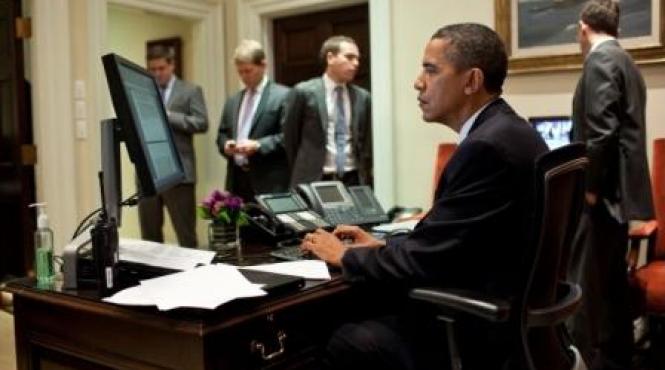 liderul de la casa alba victima hackerilor ce a vazut obama cand si a deschis calculatorul