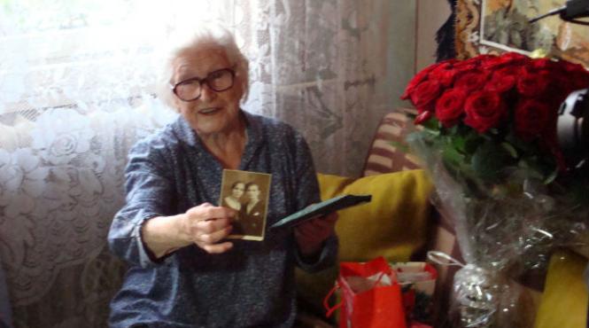 centenarii din sectorul 4 al capitalei scutiti de taxe locale si premiati cu 1 000 de lei