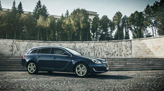 opel insignia vorbeste romaneste