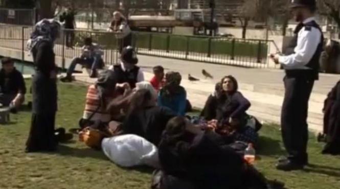 un lider european al romilor acuza guvernele roman i bulgar ca ii for eaza pe ace tia sa i paraseasca ara