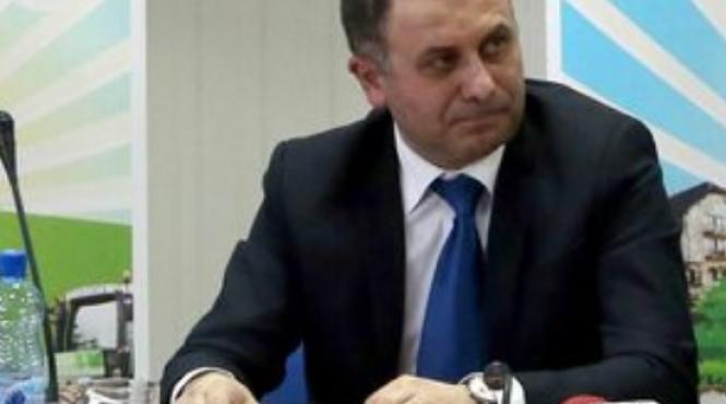 directorul adjunct apia trimis in judecata pentru luare de mita si trafic de influenta