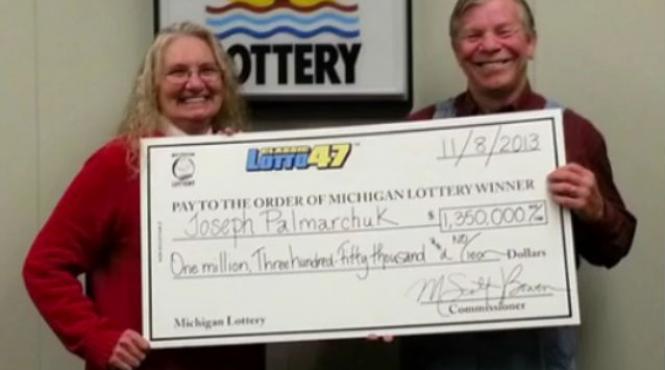 a castigat peste un milion de dolari la loterie pentru a doua oara