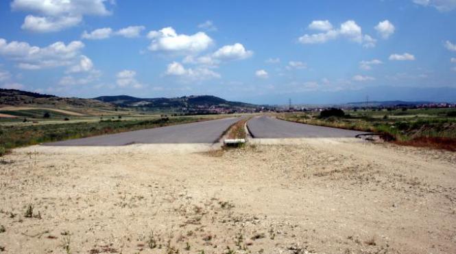 hahn ce e la curent cu problemele agricultorilor provocate de construirea autostrazii nadlac arad