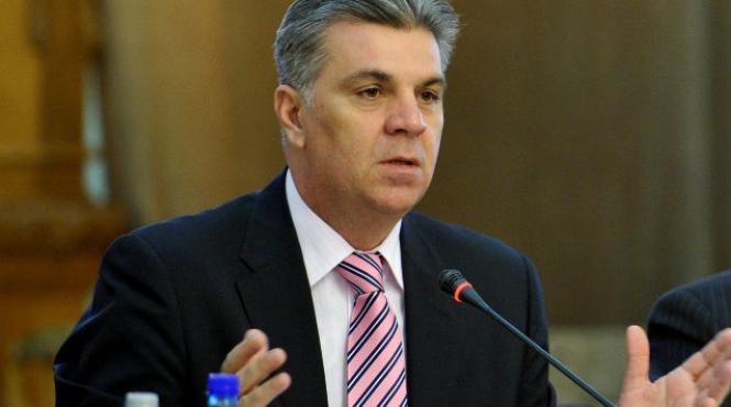 guvernul isi asuma marti in parlament raspunderea pe proiectul legii descentralizarii