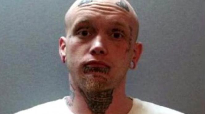 infractor prins dupa ce a lasat comentarii pe facebook la propria poza postata in categoria cei mai cautati