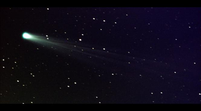 luati va binoclul imagini spectaculoase pe cer cometa ison si a desfacut aripile pe masura ce se apropie de soare
