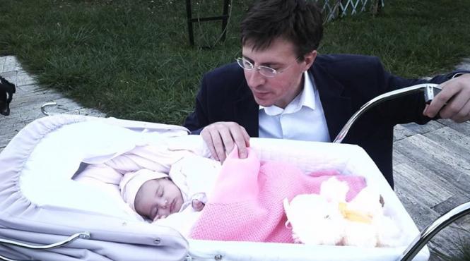 sofia anais nepoata lui basescu botezata la biserica sfantul spiridon nou