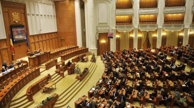 legea bugetului de stat pe 2014 si cea a asigurarilor sociale de stat trimise spre promulgare