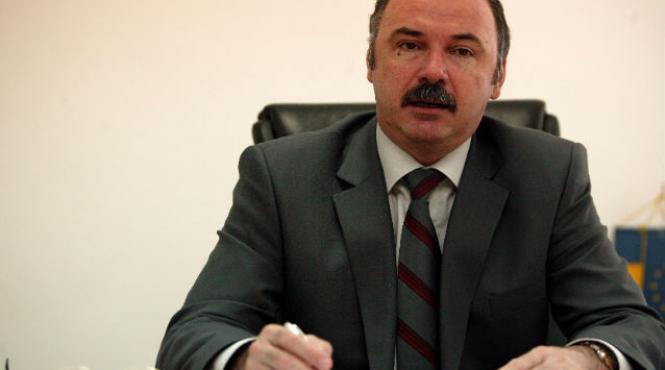 blanculescu extremismul strazii a determinat caderea legii minelor in parlament