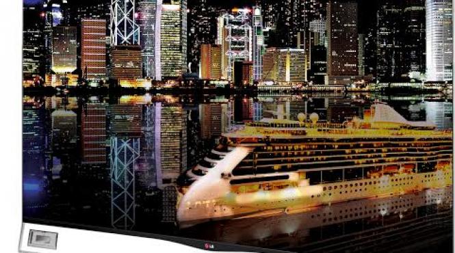 primul televizor cu ecran curbat se vinde de azi in romania