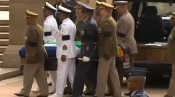 funeraliile lui mandela doar 450 de persoane vor putea fi prezente la locul de inhumare