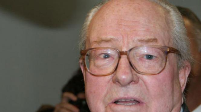 lui le pen iar ii zboara romii